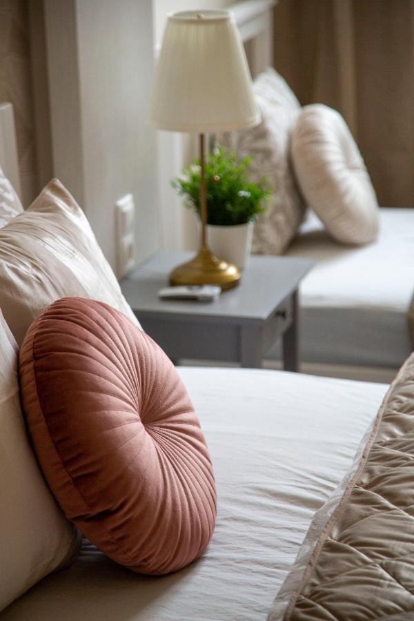 Luxurious Central Apartment In Liszt Ferenc Square ブダペスト エクステリア 写真