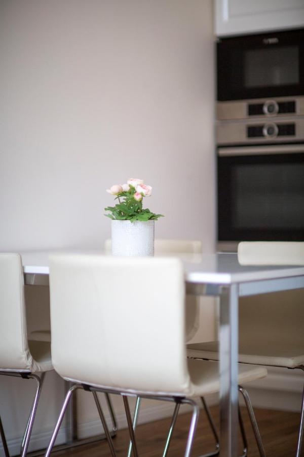 Luxurious Central Apartment In Liszt Ferenc Square ブダペスト エクステリア 写真